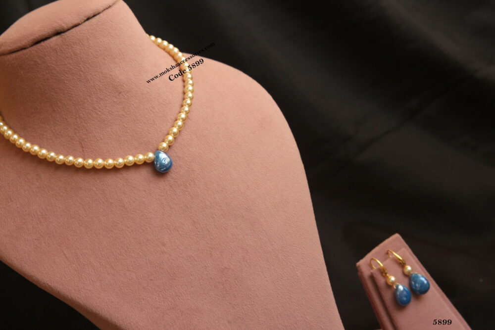 Sarvoski neckset