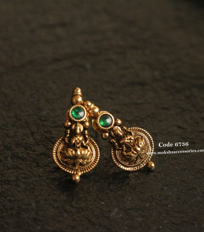 Kasu lakshmi devi studs