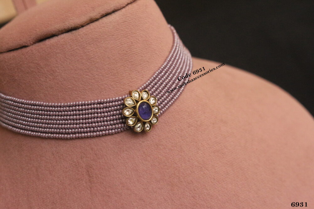 Antique gold pendant with onion pink beads