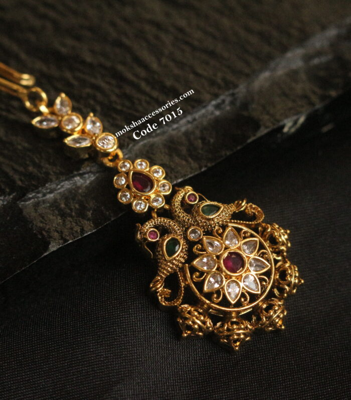 Antique gold maang tika