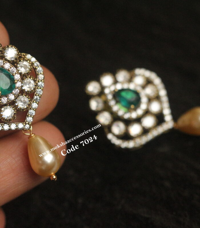 Studs with pearl drop