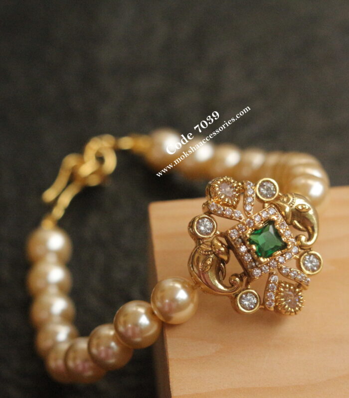 Bracelet (All sizes available)