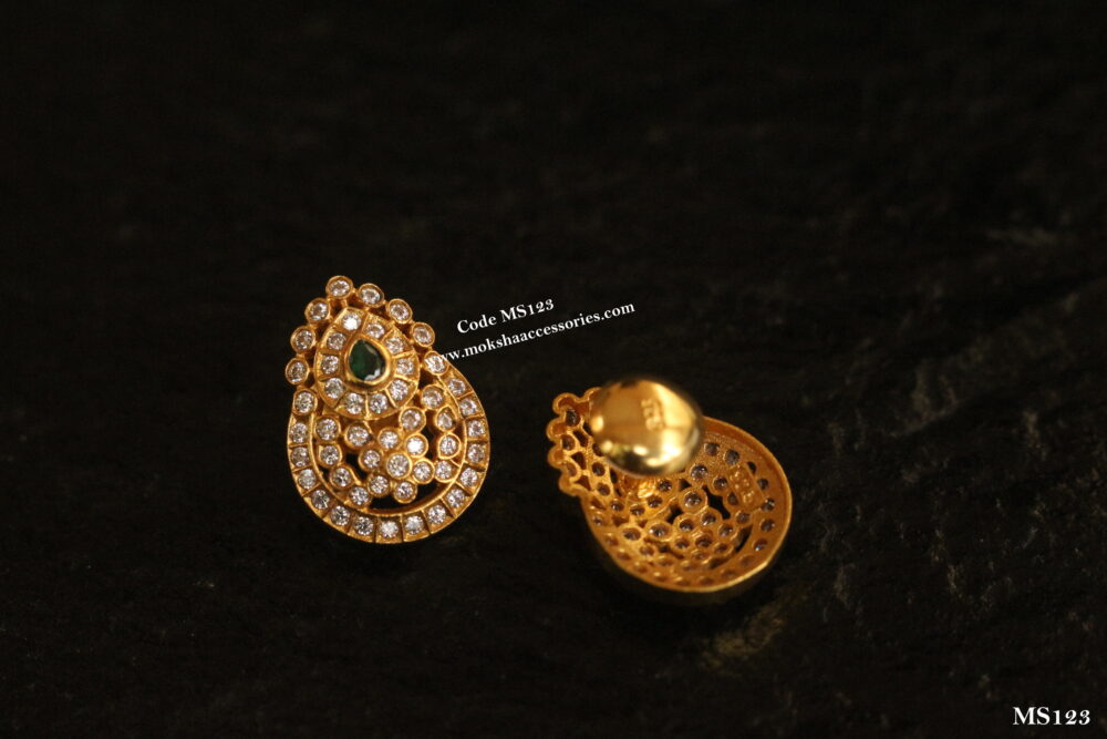 92.5 silver studs (5.1 Gms)