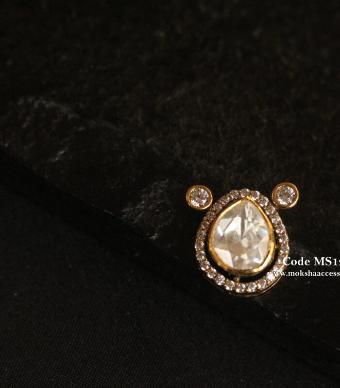 92.5 silver pendant with top small hooks(2.6 Gms)