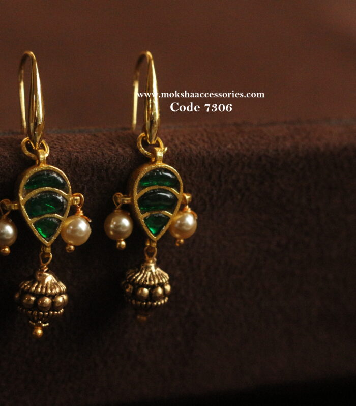 Jadaukundan earrings