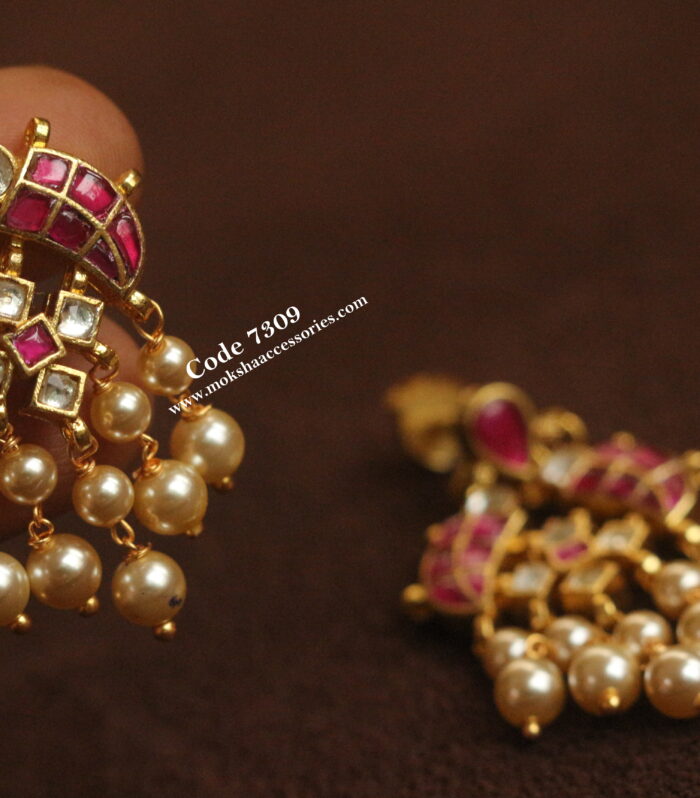 Jadaukundan earrings