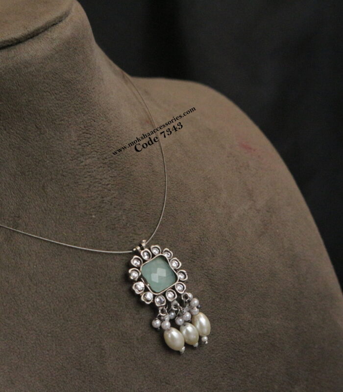 Invisible chain with silver pendant