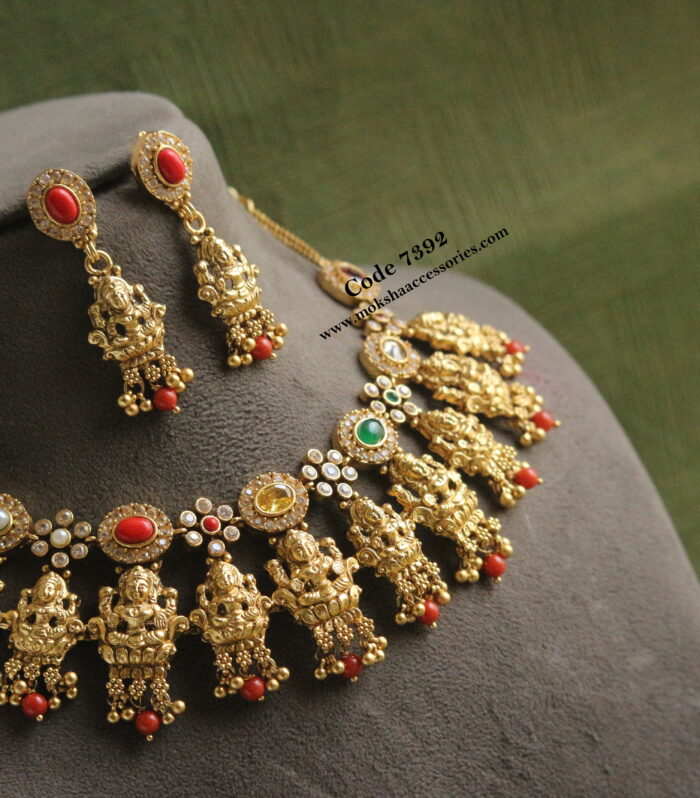 Lakshmi devi navrathan neck set