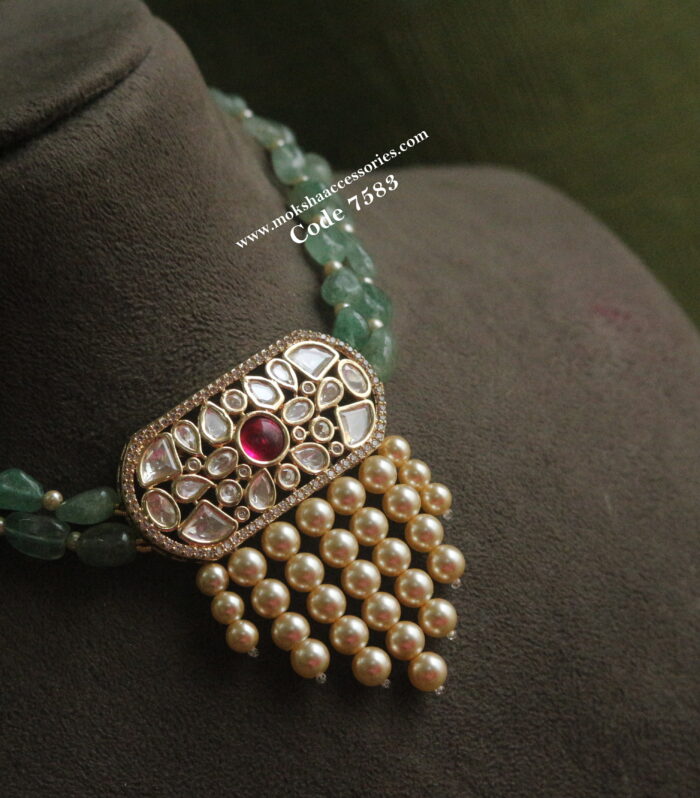 Kundan pendant with natural green beads and sarvoski pearl