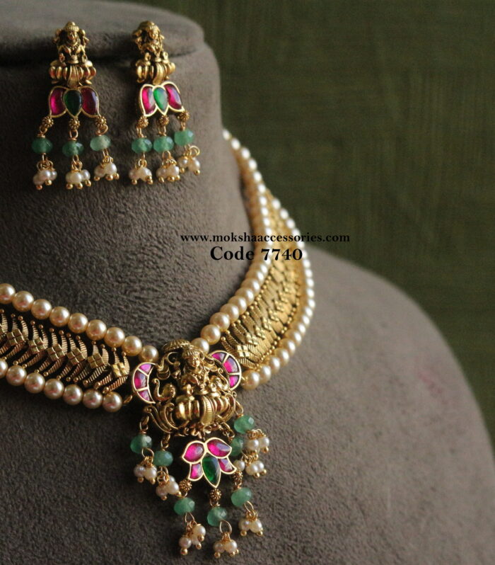 Lakshmi devi antique gold neck set
