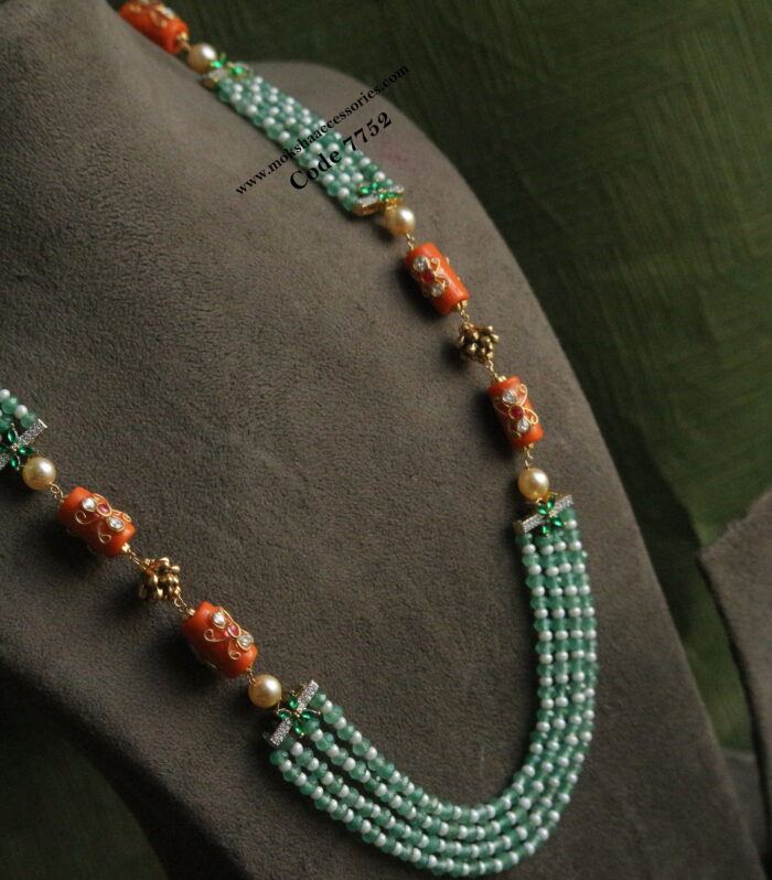 Coral and emerald beads mala