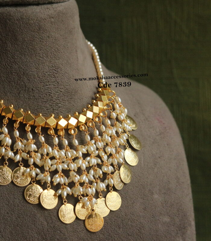 Rice and sarvoski pearl with gold balls and kasu pendants