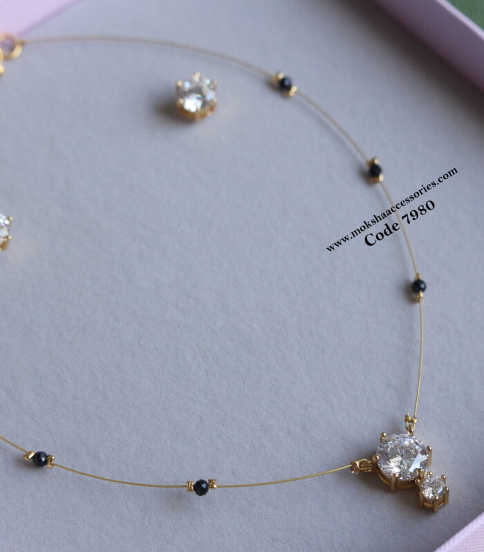 Invisible chain with diamond alike pendant set