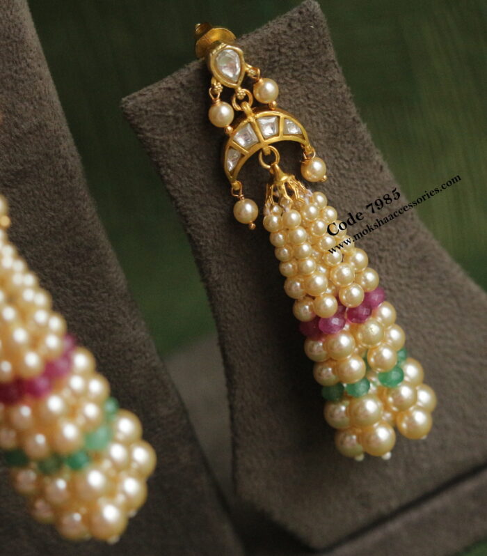 Jadaukundan earrings with sarvoski pearls