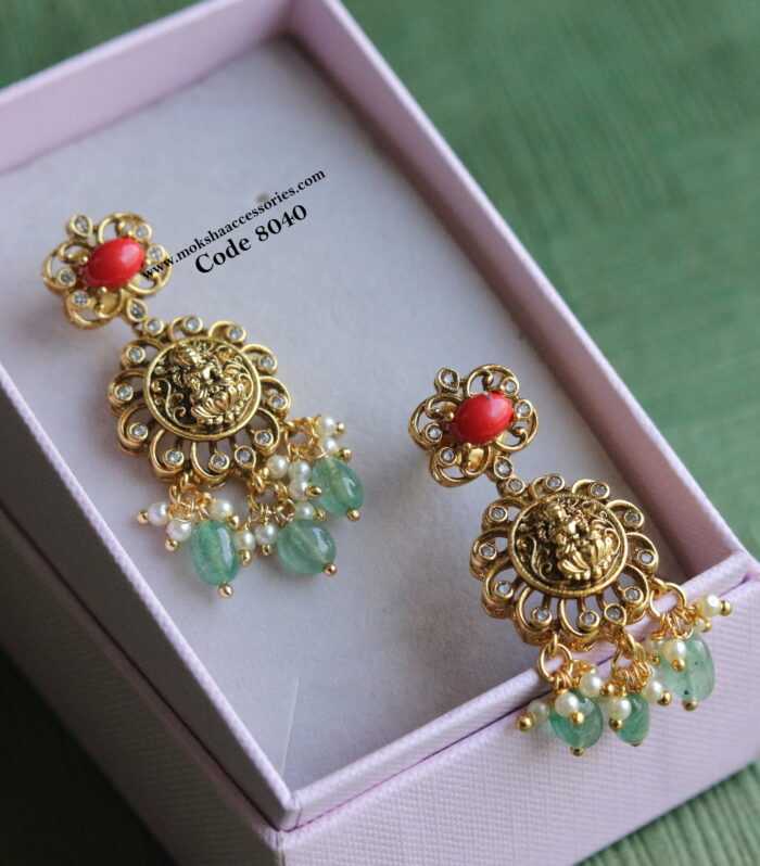 Coral antique gold earrings