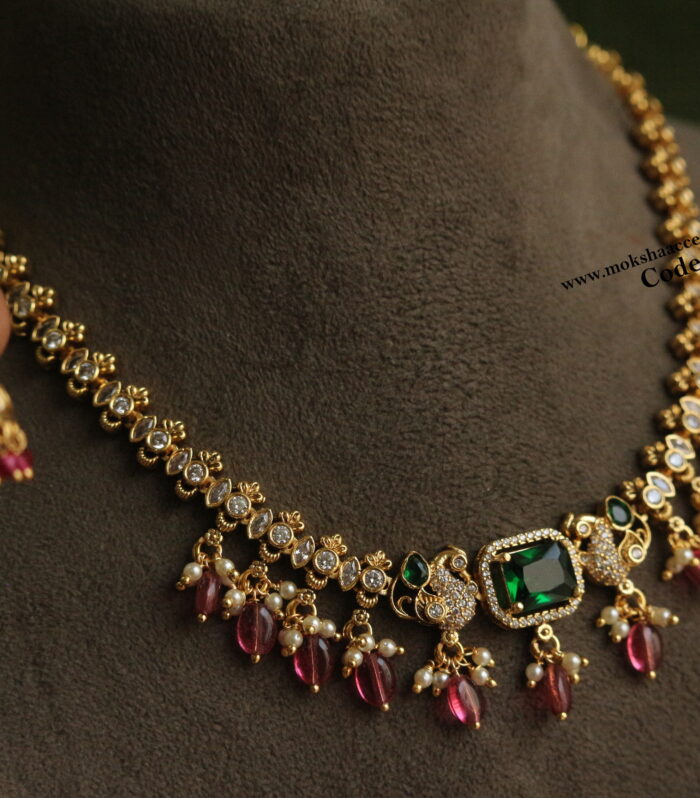 CZ emerald stone neckset