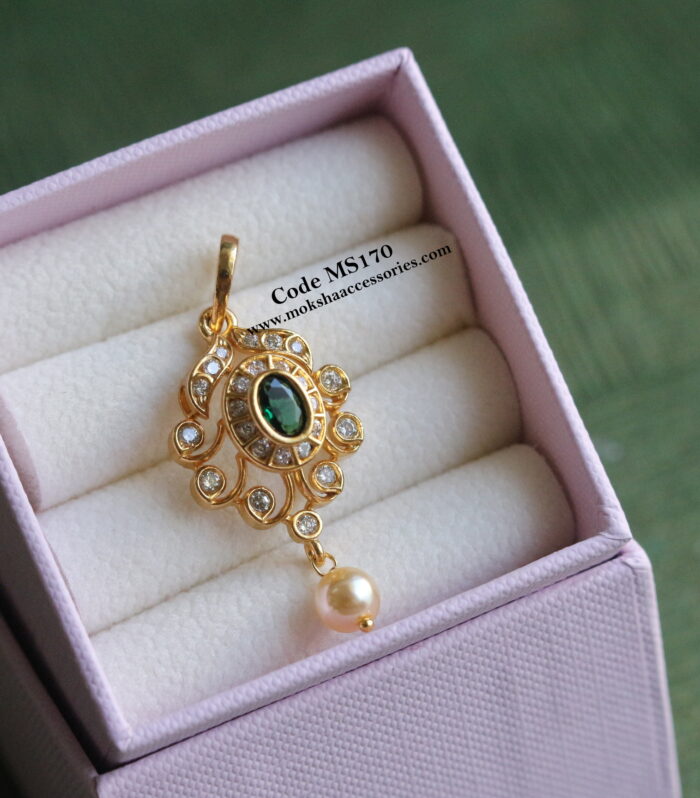 92.5 silver cz and emerald stone pendant with top hook (4 gms)