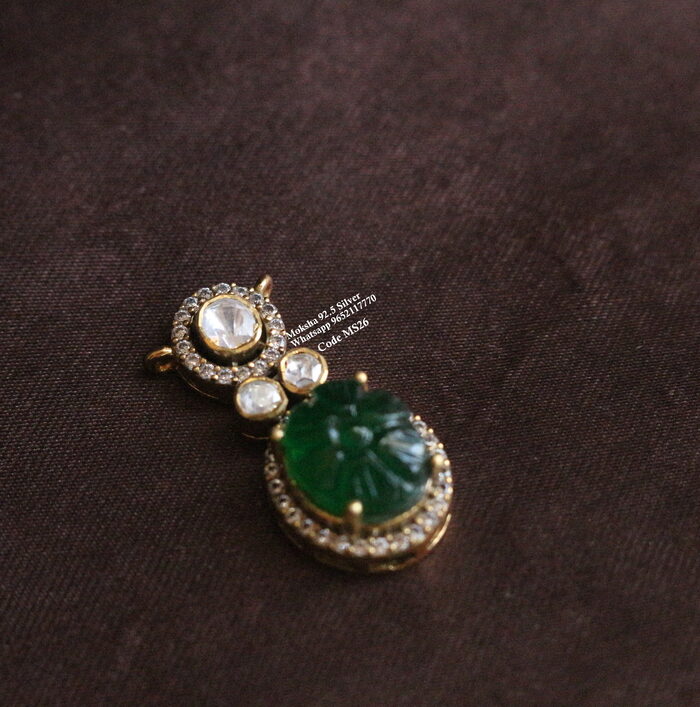 92.5 silver mozonite and cz stone pendant with 2 hook (3.9 gms)