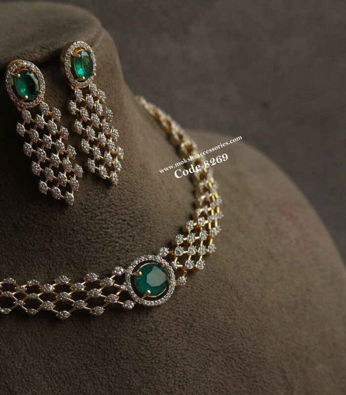 CZ emerlad stone neckset