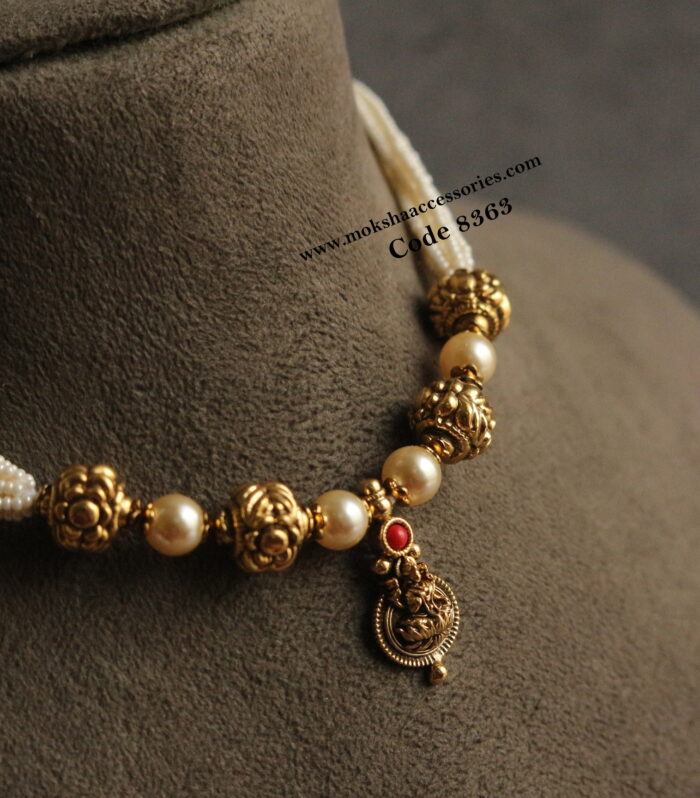 Kasu pendant antique gold balls choker with pearl chain