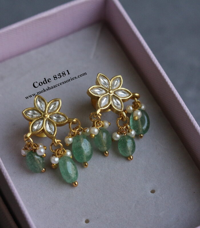 Jadaukudnan white studs with back screw