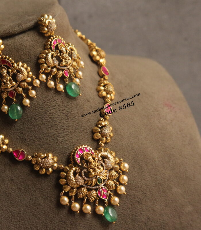 Jadaukundan nakshi neckset