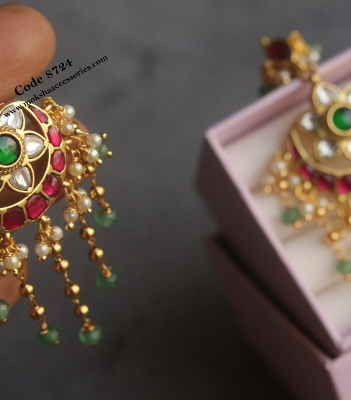 Jadaukundan chandbali earrings with gold chain