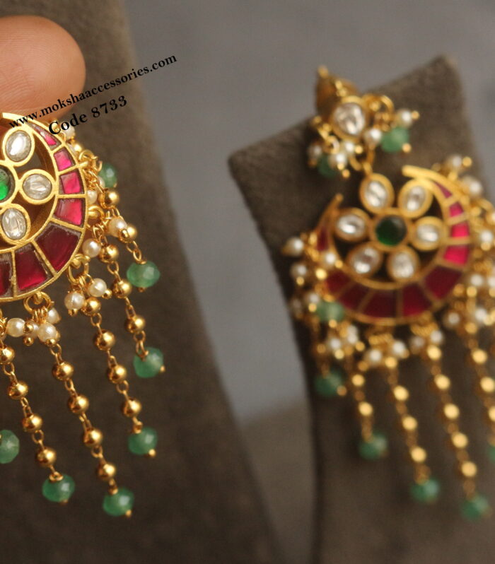 Jadaukundan chandbali earrings with gold chain