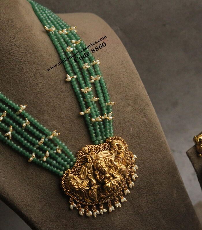 Nakshi pendant with emerald beads, rice pearl and jhumki