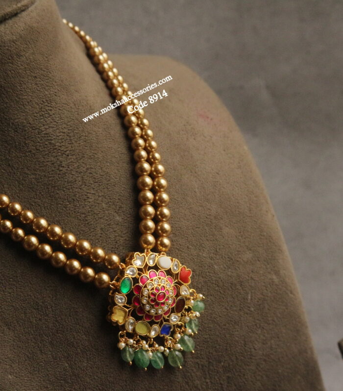 Navrathan pendant with sarvoski dark shade pearl