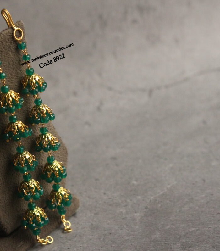 Straight ear chain with emerald beads