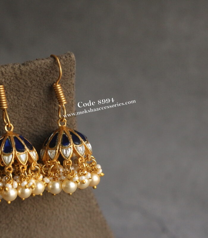 Jadaukundan blue stone jhumki
