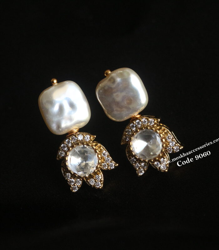 Pearl and mozonite earrings