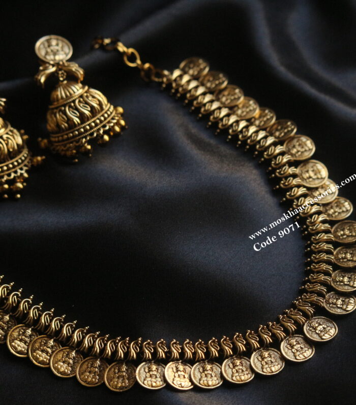 Kasu neckset with jhumki