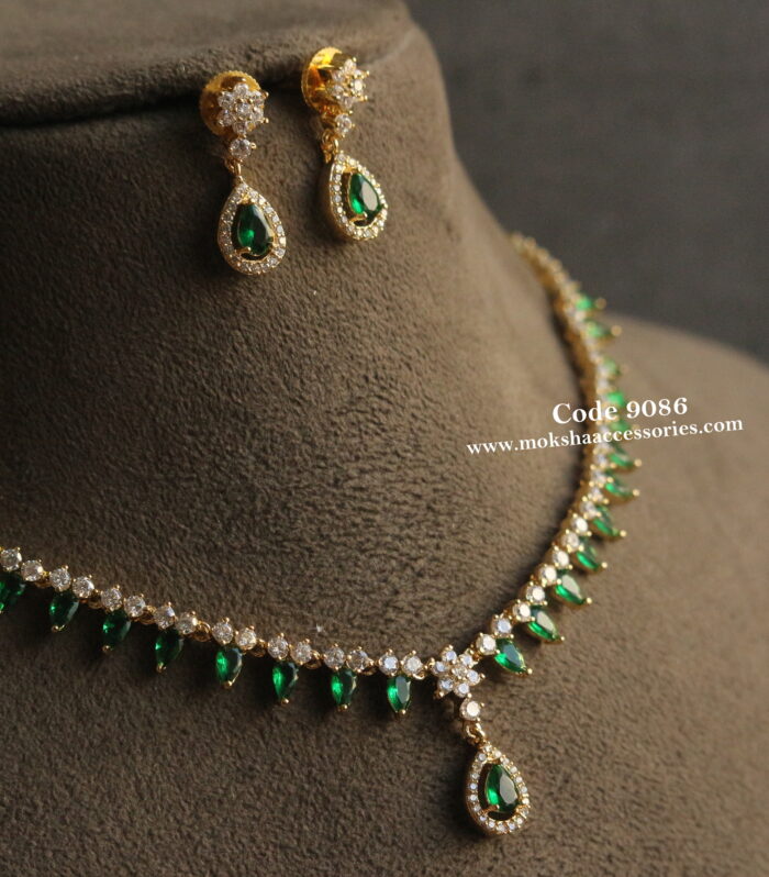Emerald CZ stone neckset