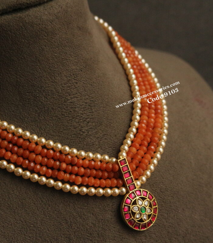 Jadaukundan pendant with sarvoski pearl and orange beads