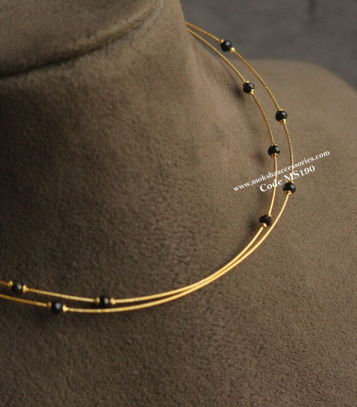 92.5 silver hasli with black beads and back chain (6.3 GMS)