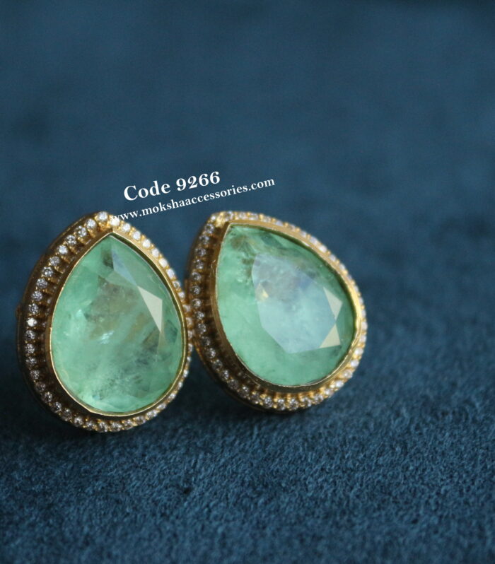 Mint color cz stone studs