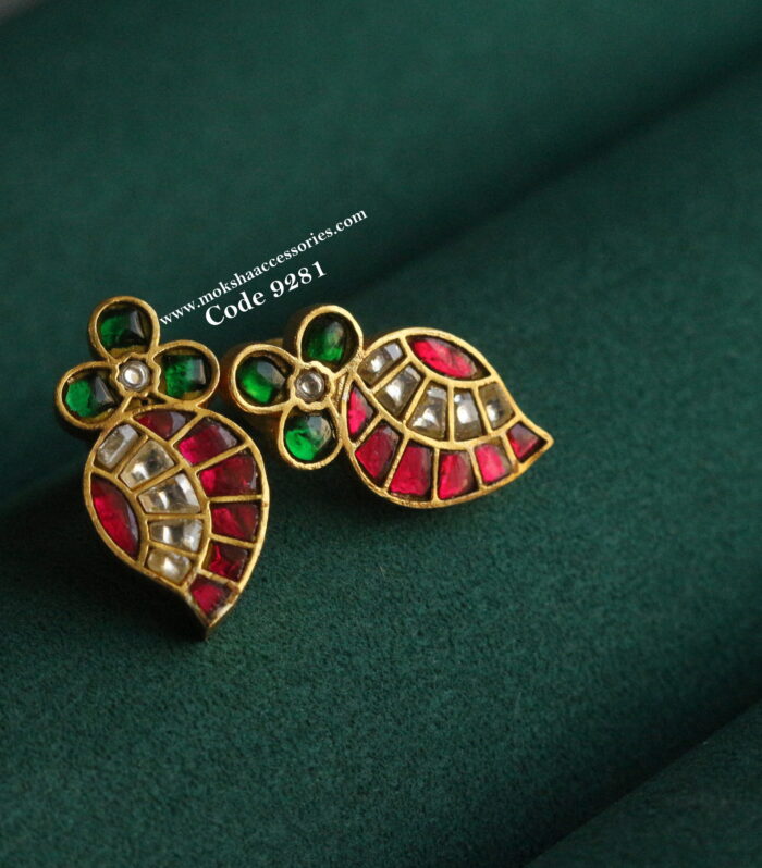 Jadaukundan studs with back screw