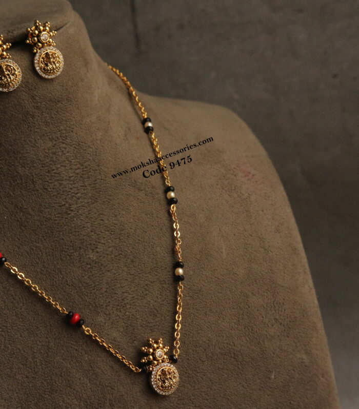 Nakshi lakshmi devi pendant set with gold chain and black beads
