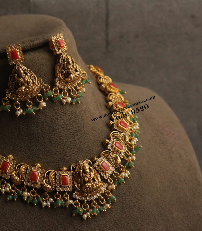 Nakshi coral neckset