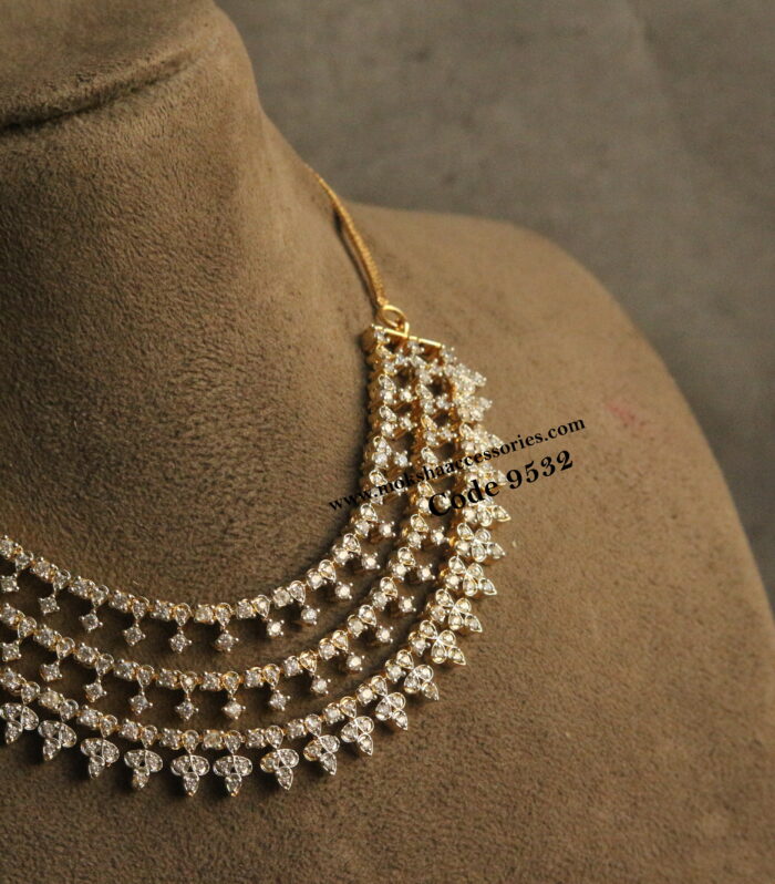 GJ stone diamond alike necklace