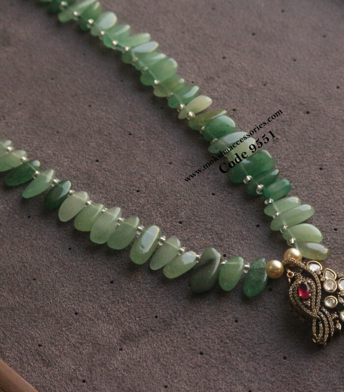 Mozonite stone pendant with natural beads mala