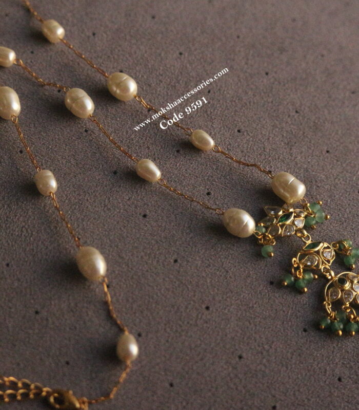 Polki pendant with pearl chain