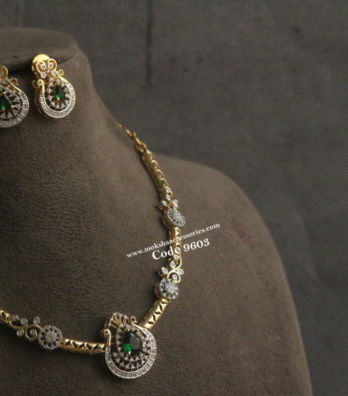 Halsi GJ stone neckset