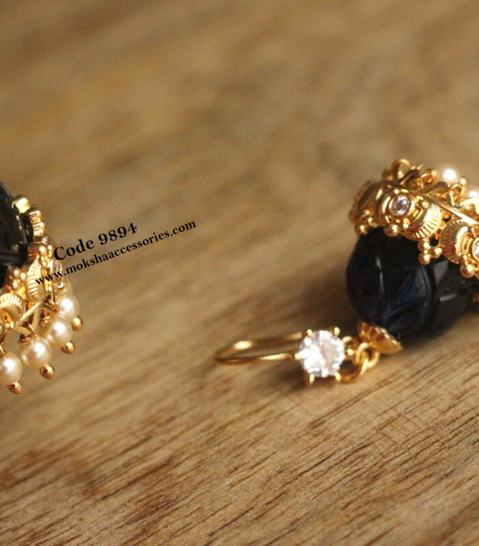Glass jhumki