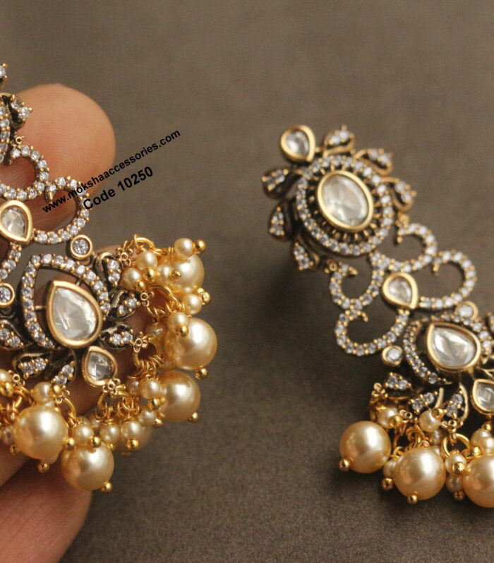 Kundan earrings