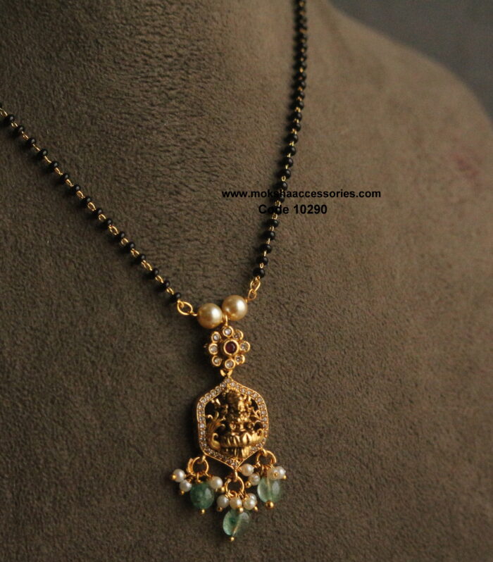 Nakshi lakshmi devi pendant with black beads and sarvoski pearls