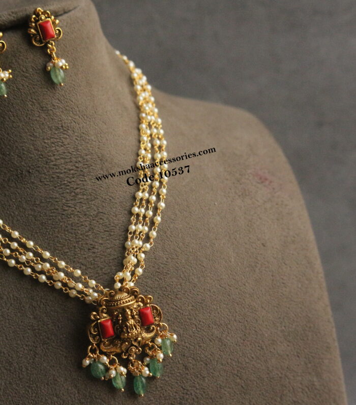 Coral nakshi pendant set with pearl chain