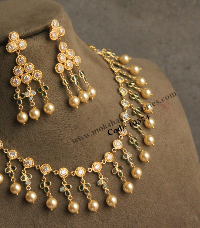 Polki neckset